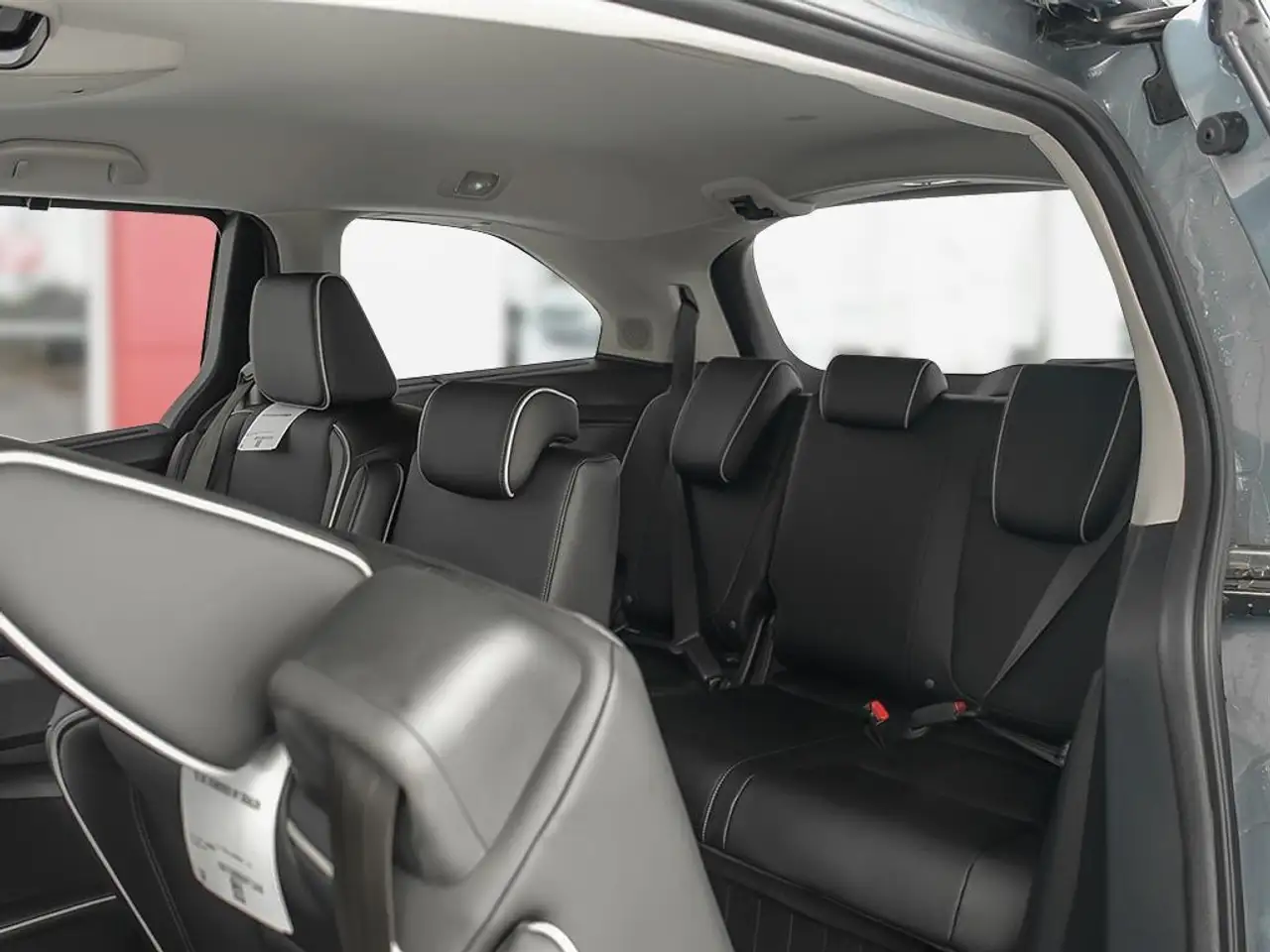 Honda Odyssey снимка Honda Odyssey