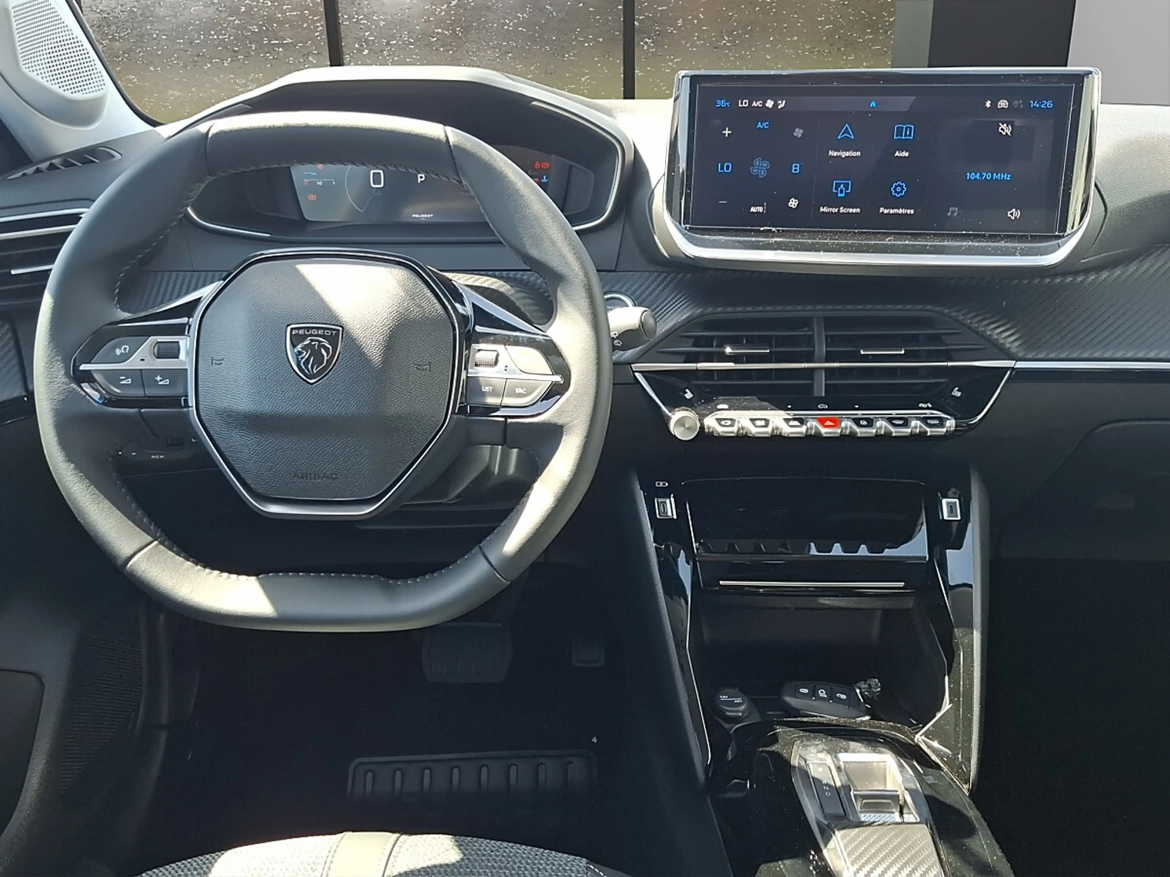 Peugeot 208 Hybrid 110 e-DCS6 Allure — photo 7