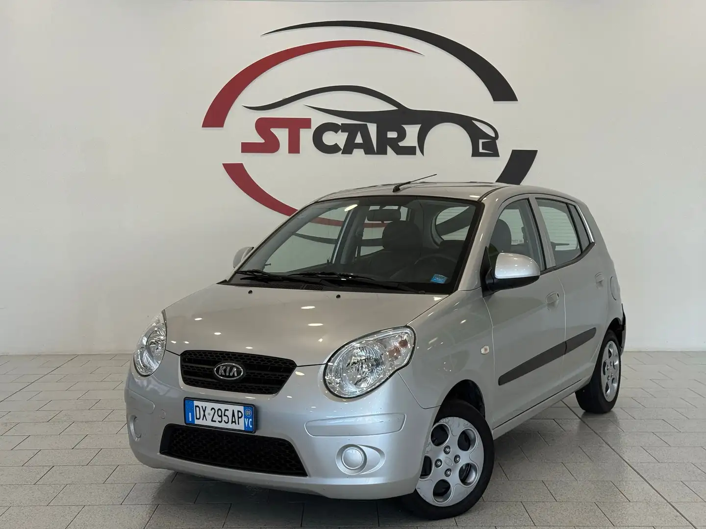 Kia Picanto 1.0 Town bi-fuel Argento - 1