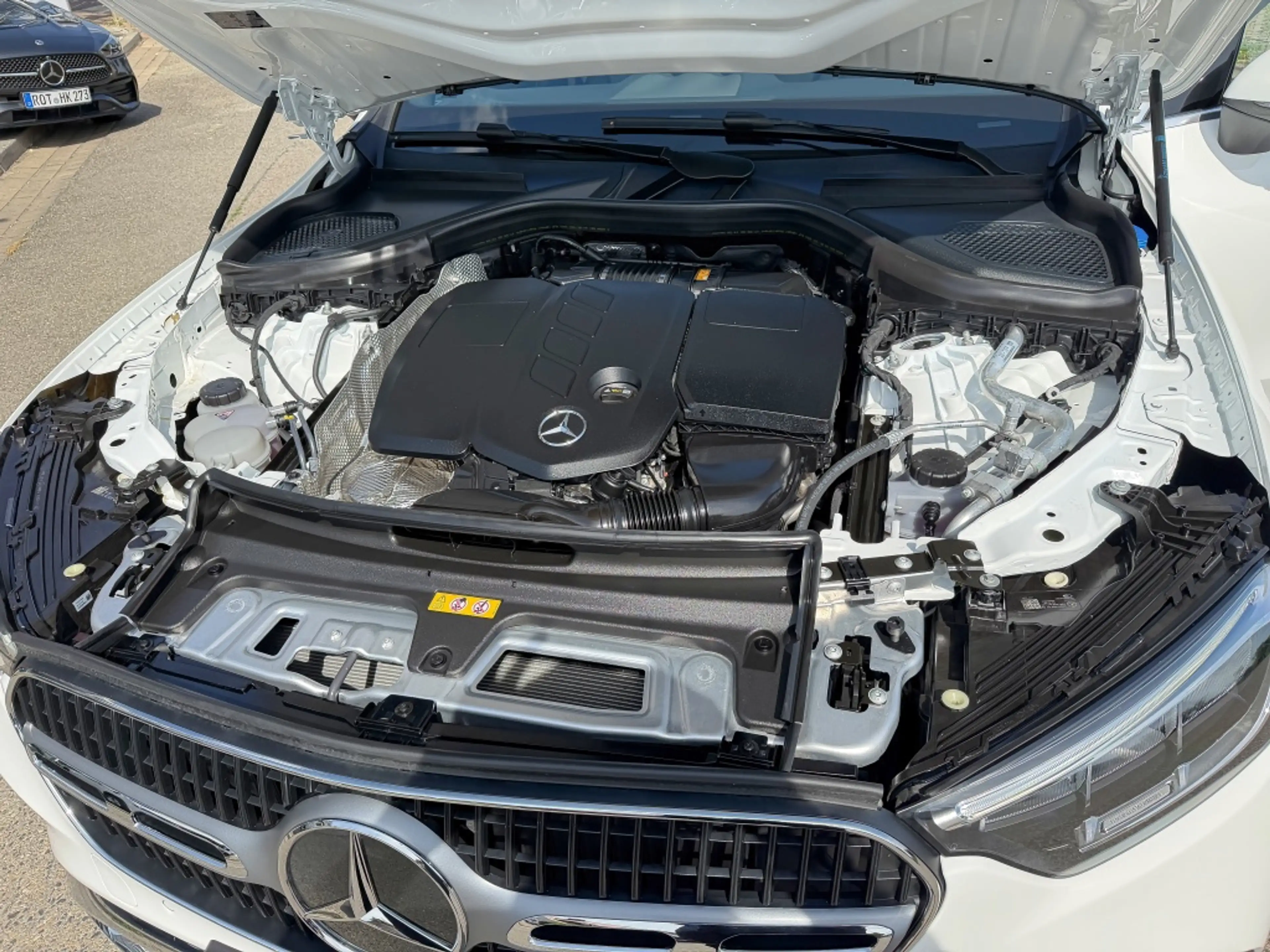 Mercedes-Benz GLC 220 d Edition Avantgarde 4M WinterP+M&S 18" — photo 19