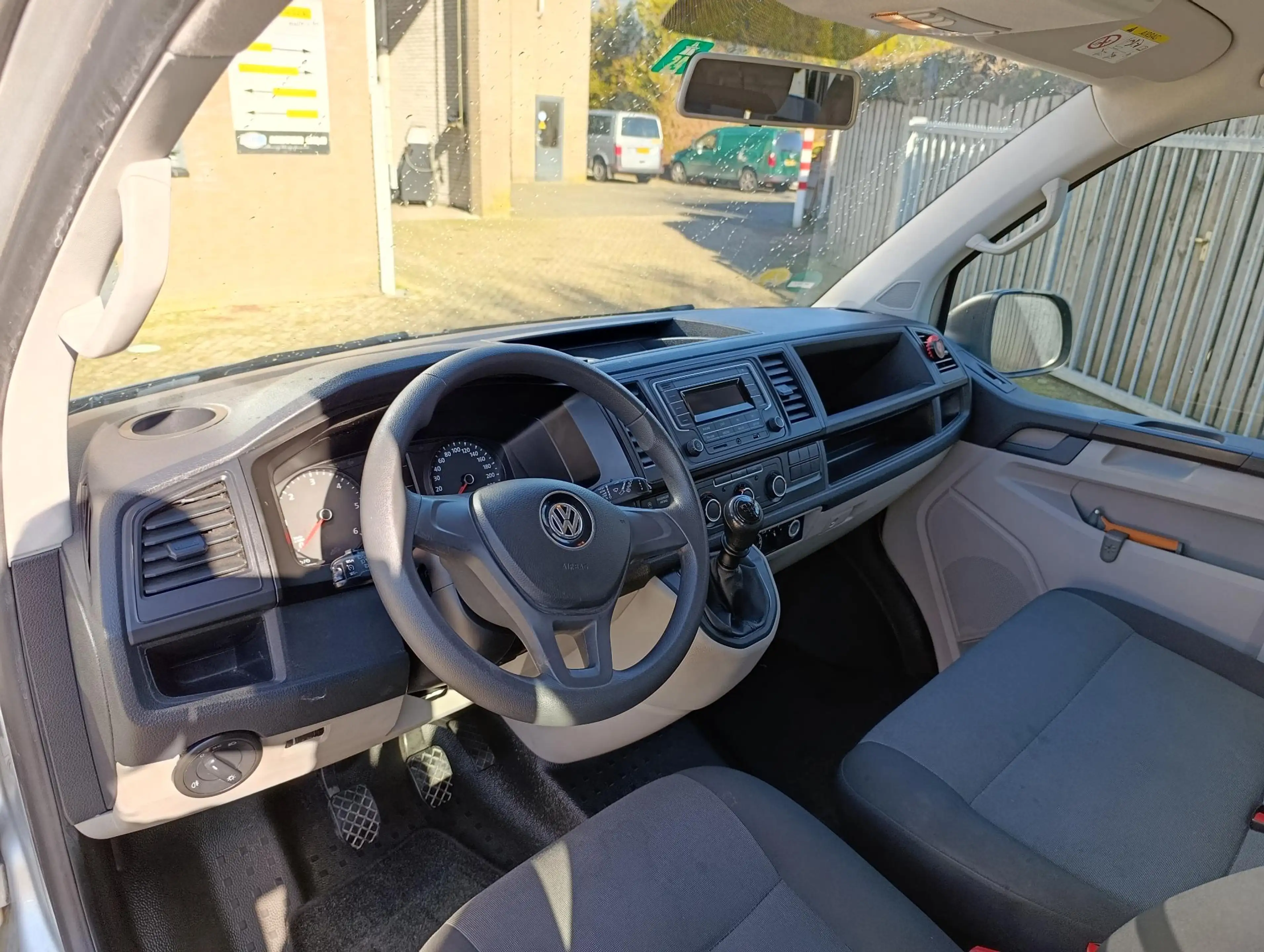 Volkswagen Transporter 2.0 TDI L2H1 Comfortline INCL. BTW/BPM 102 Pk |Air — photo 4