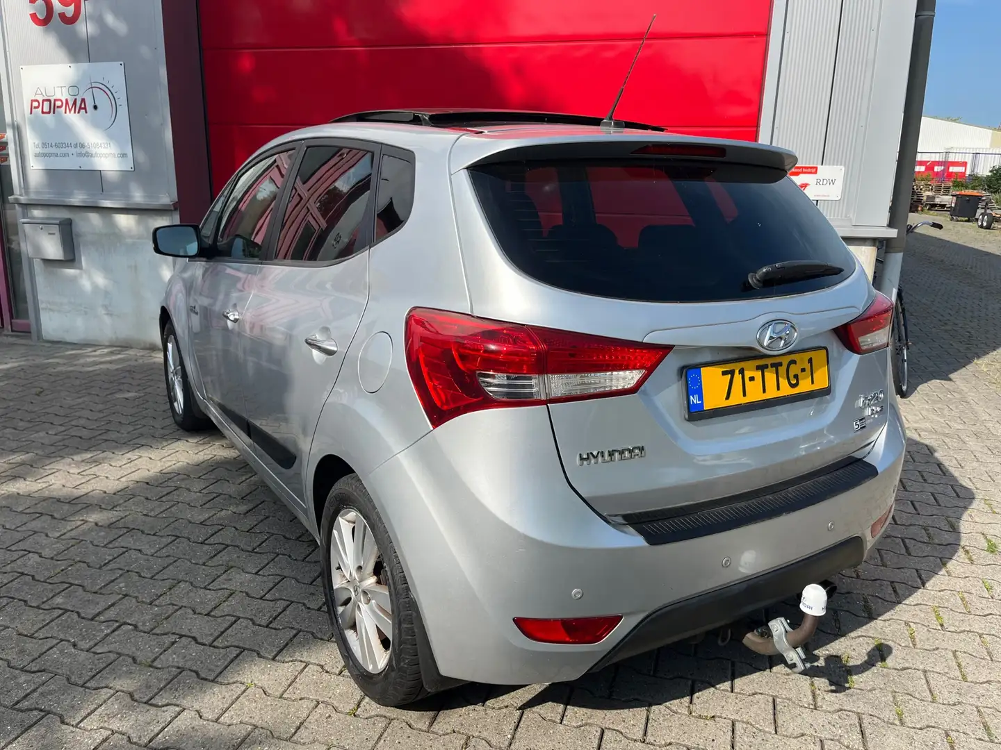 Hyundai iX20 1.4i i-Vision 90pk / Open schuif- kantel dak / Tre Gris - 2
