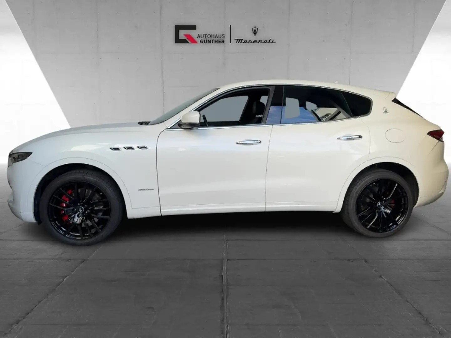 Maserati Levante GranLusso- 350 PS - Facelift & Maserati Approved Weiß - 2