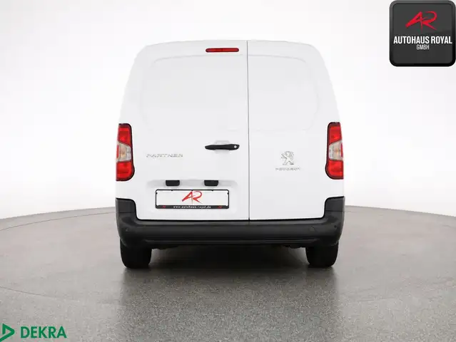 Peugeot Partner view 4