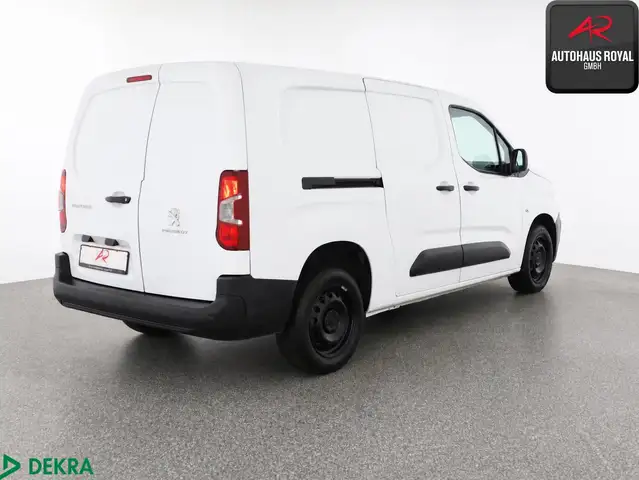 Peugeot Partner view 5