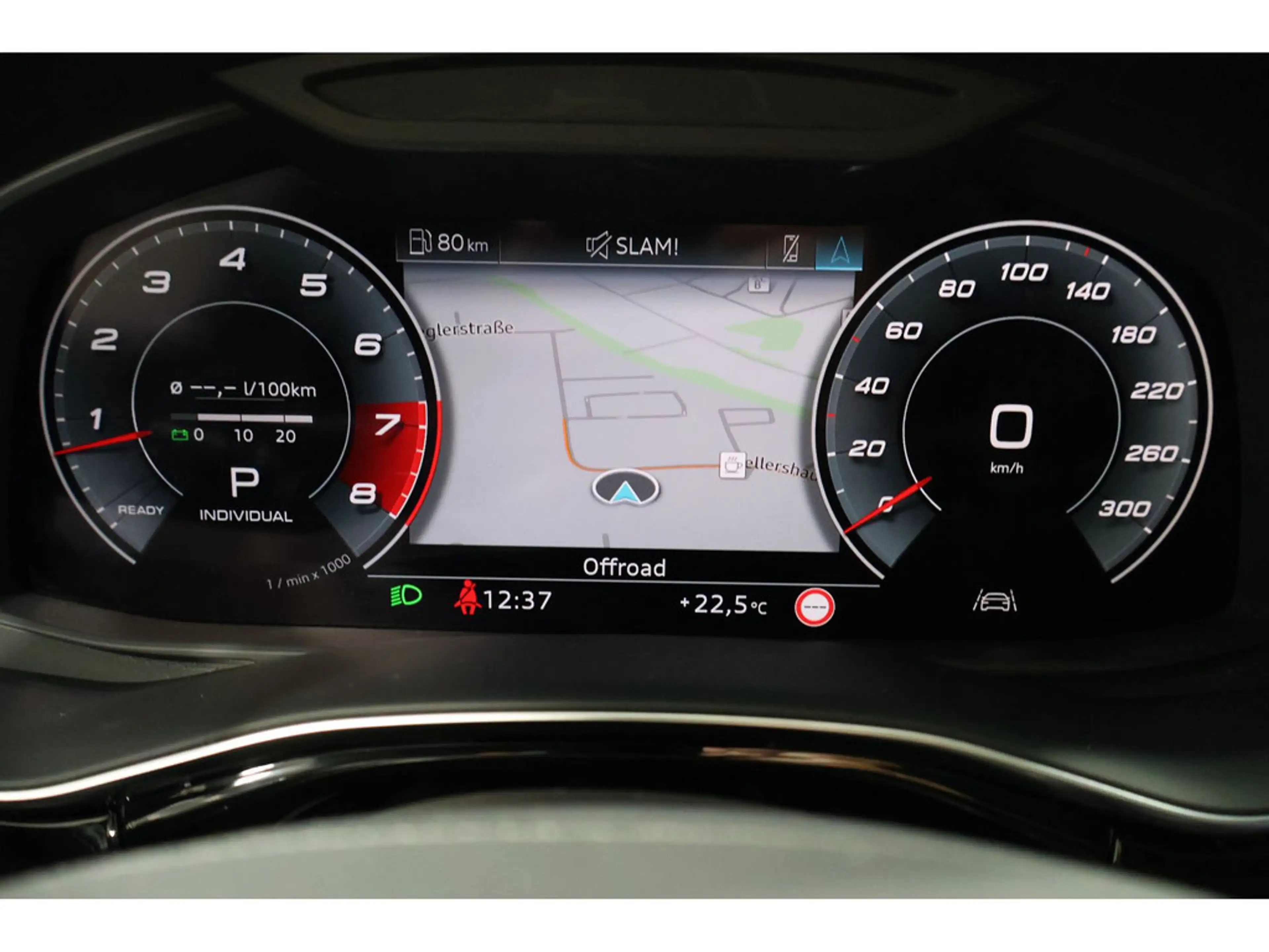 Audi SQ8 4.0 TFSI quattro B&O*Matrix*Pano — photo 11
