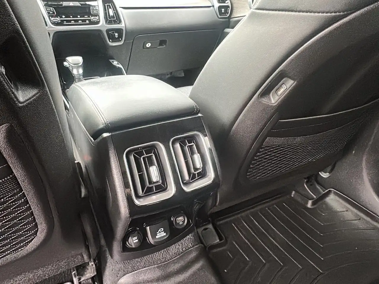 Kia Sorento снимка Kia Sorento