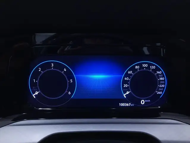 Volkswagen Golf view 12