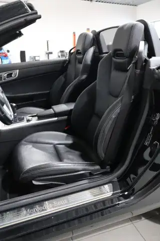 Mercedes-Benz SLK view 10