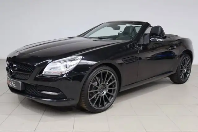Mercedes-Benz SLK view 2