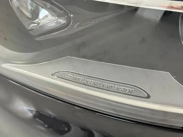 Mercedes-Benz 250 view 15