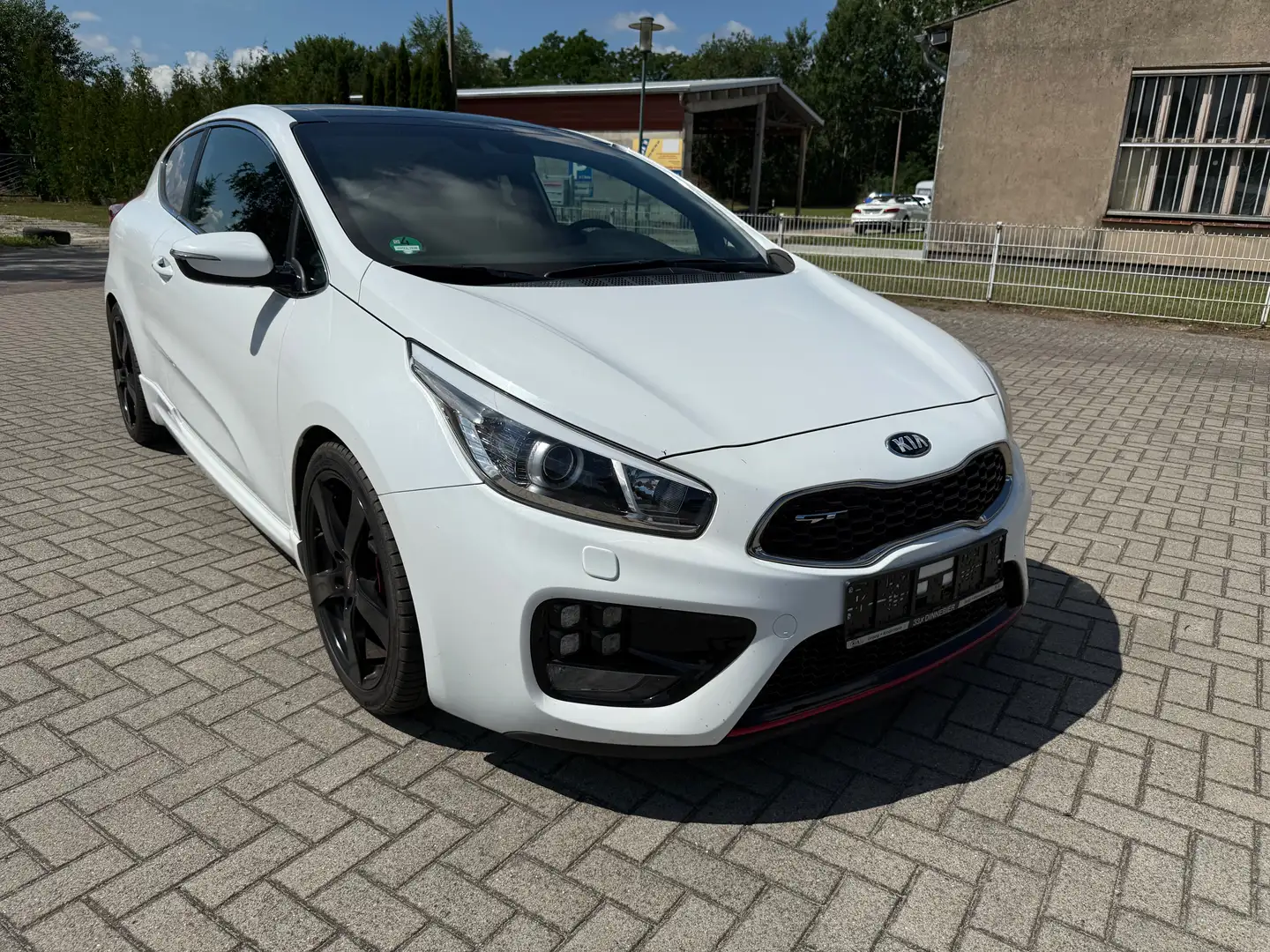 Kia Ceed / cee'd GT-Track Tüv & Service Neu 2 Hand Klima PDC Weiß - 1