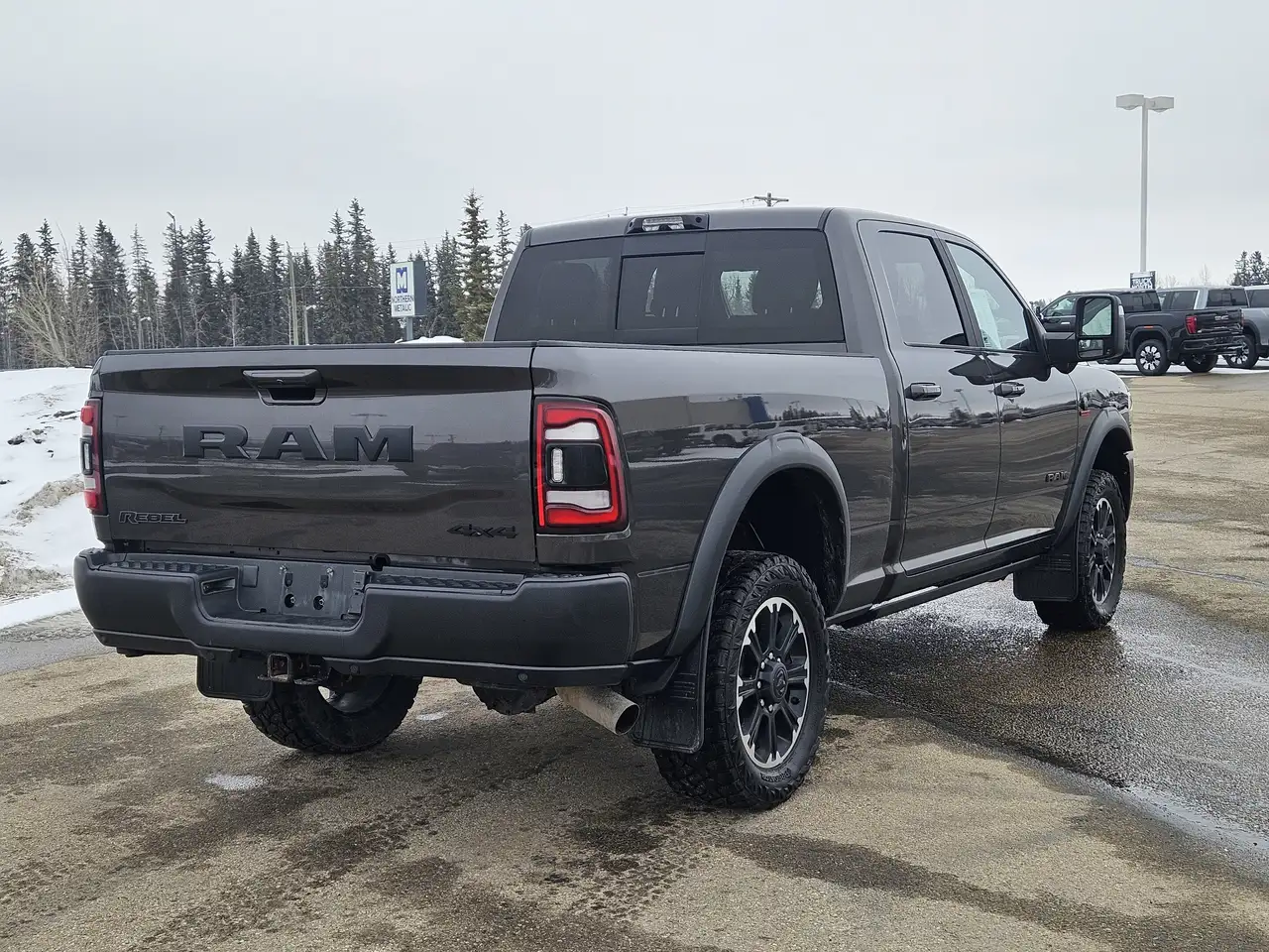 RAM 2500 снимка RAM 2500