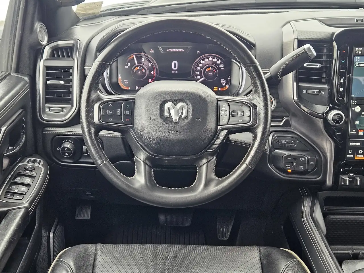 RAM 2500 снимка RAM 2500