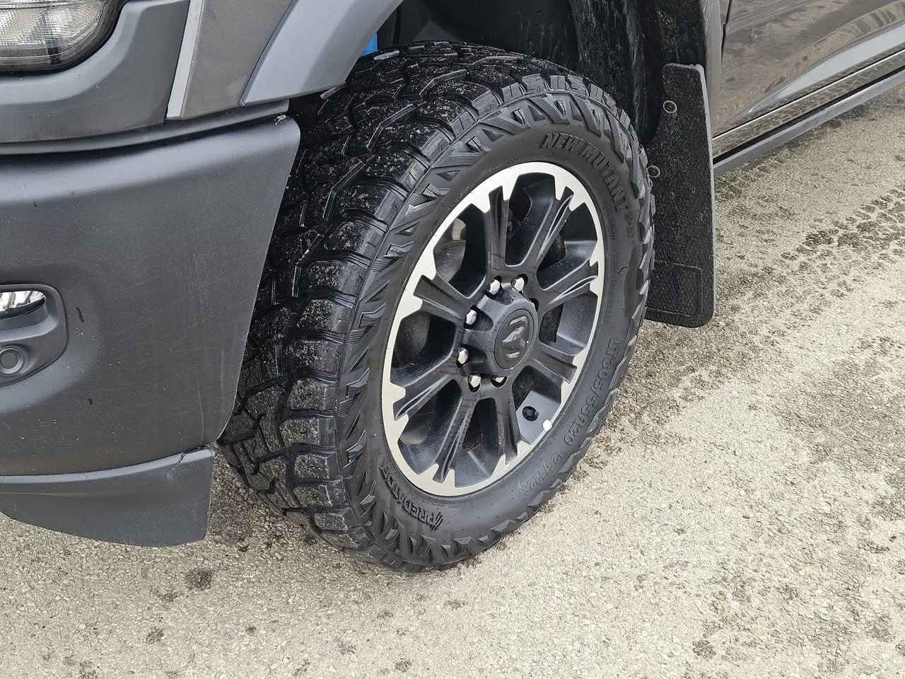 RAM 2500 снимка RAM 2500