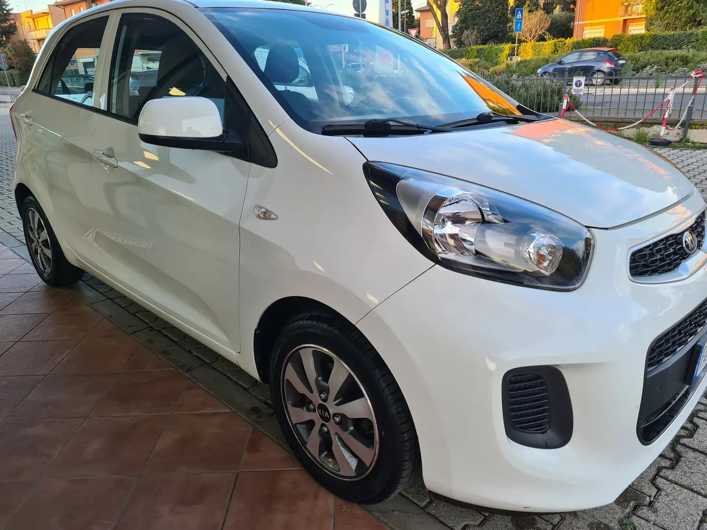Kia Picanto Picanto II 2011 1.0 Active Collection Gpl 67cv 5p Bianco - 2