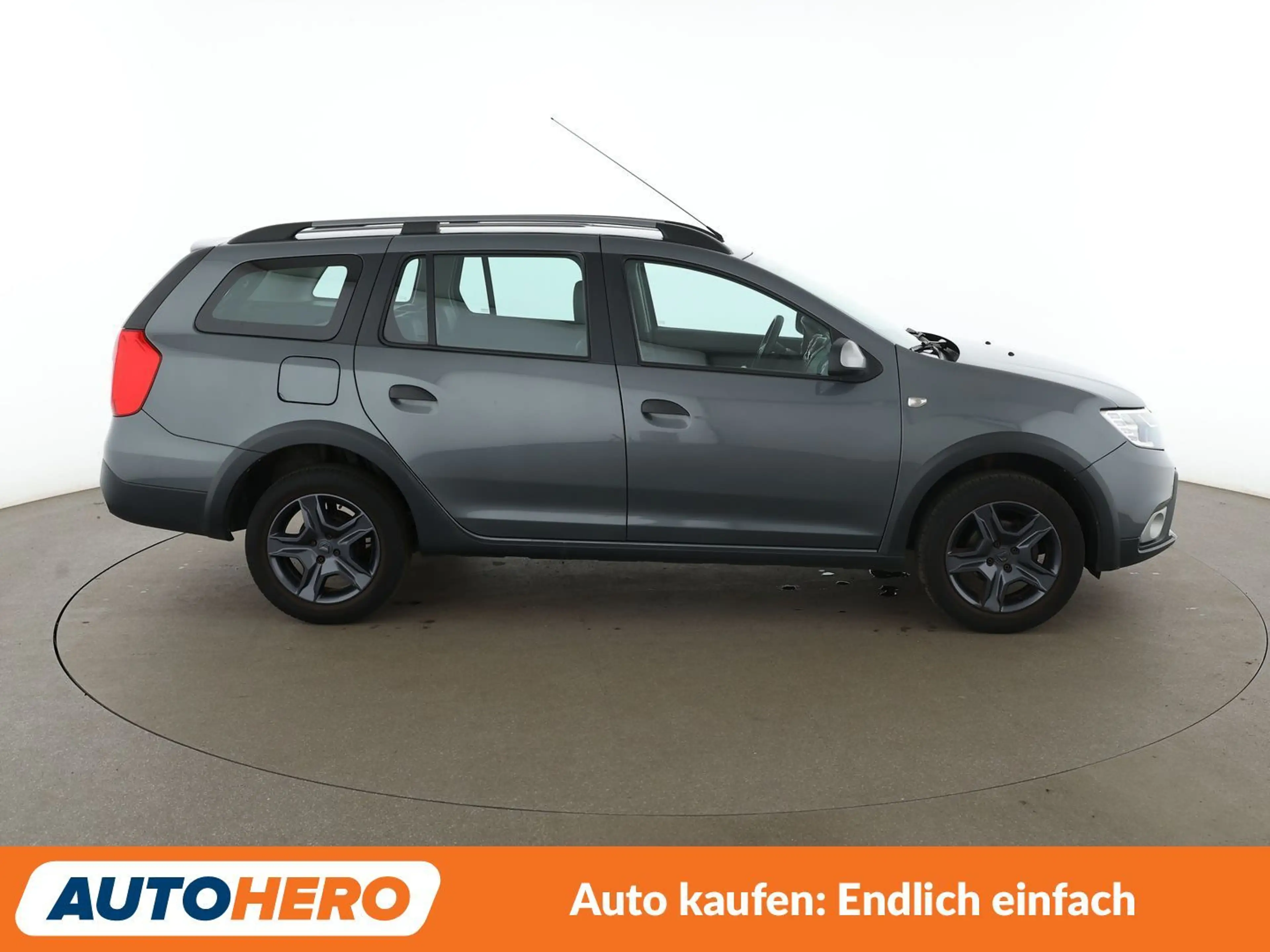 Dacia Logan 0.9 TCe Stepway Celebration Aut.*NAVI*TEMPO*PDC* — photo 7