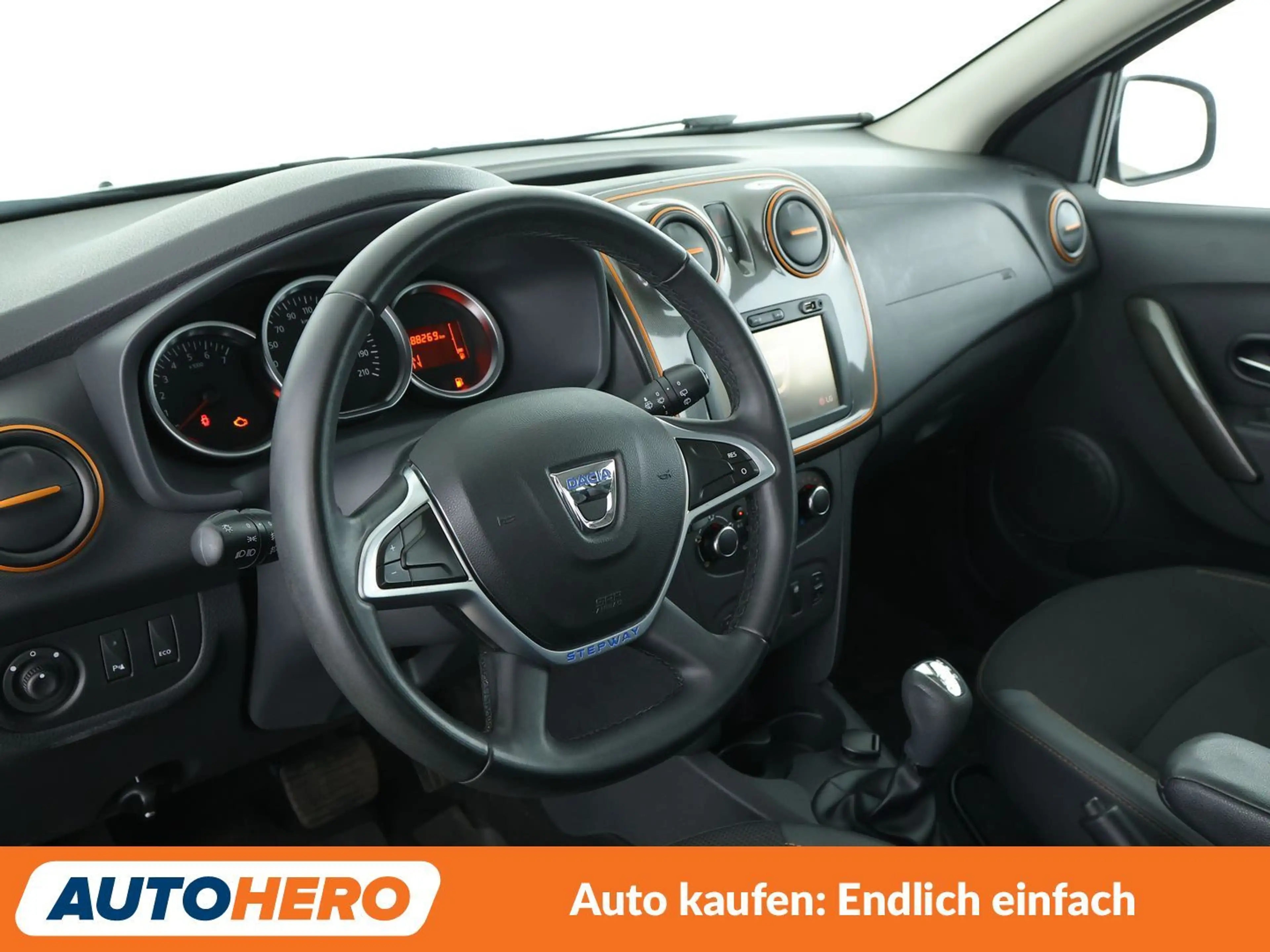 Dacia Logan 0.9 TCe Stepway Celebration Aut.*NAVI*TEMPO*PDC* — photo 11