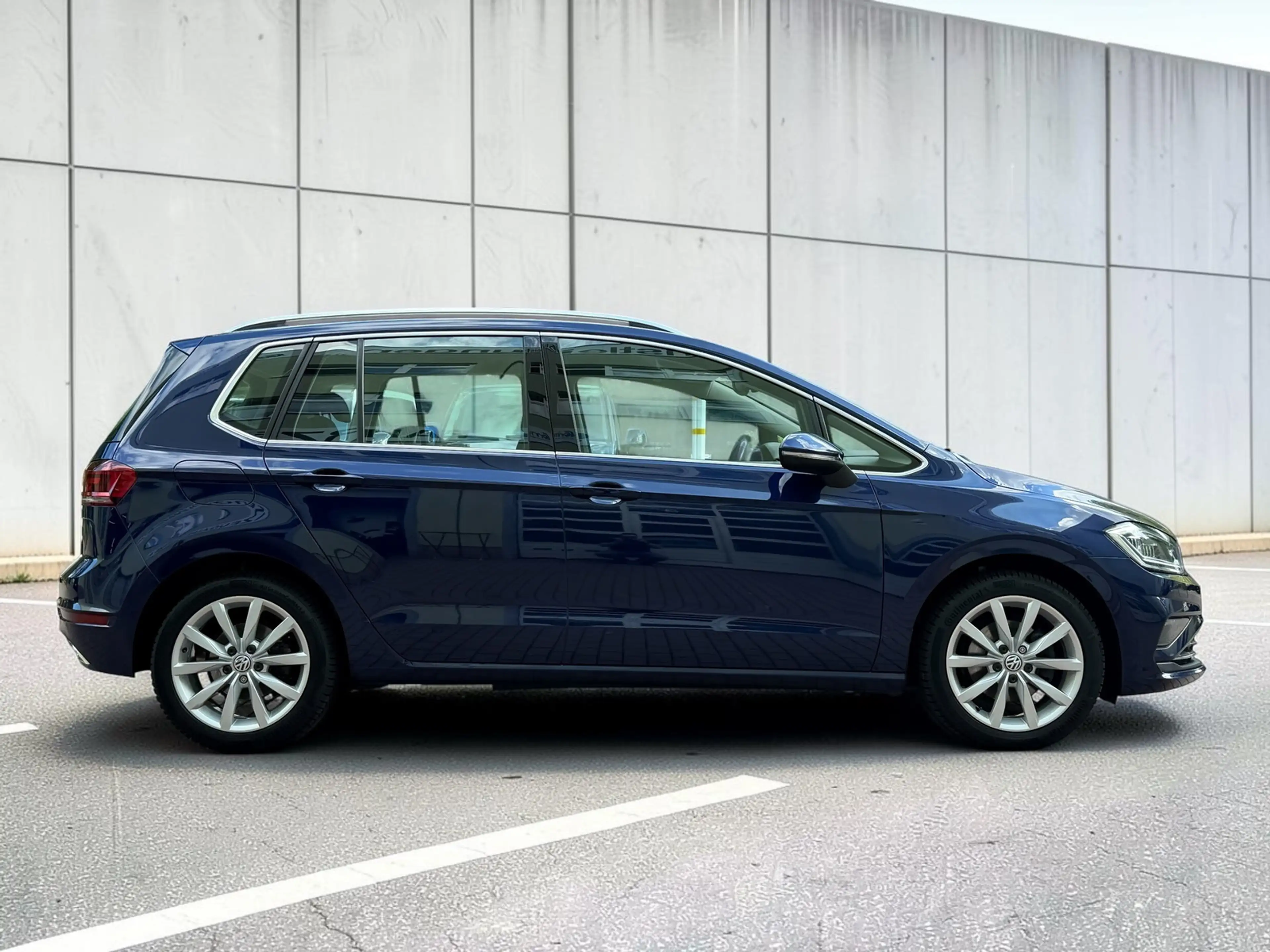 Volkswagen Golf Sportsvan VII Highline Automatik*1.Hand*LED — photo 13