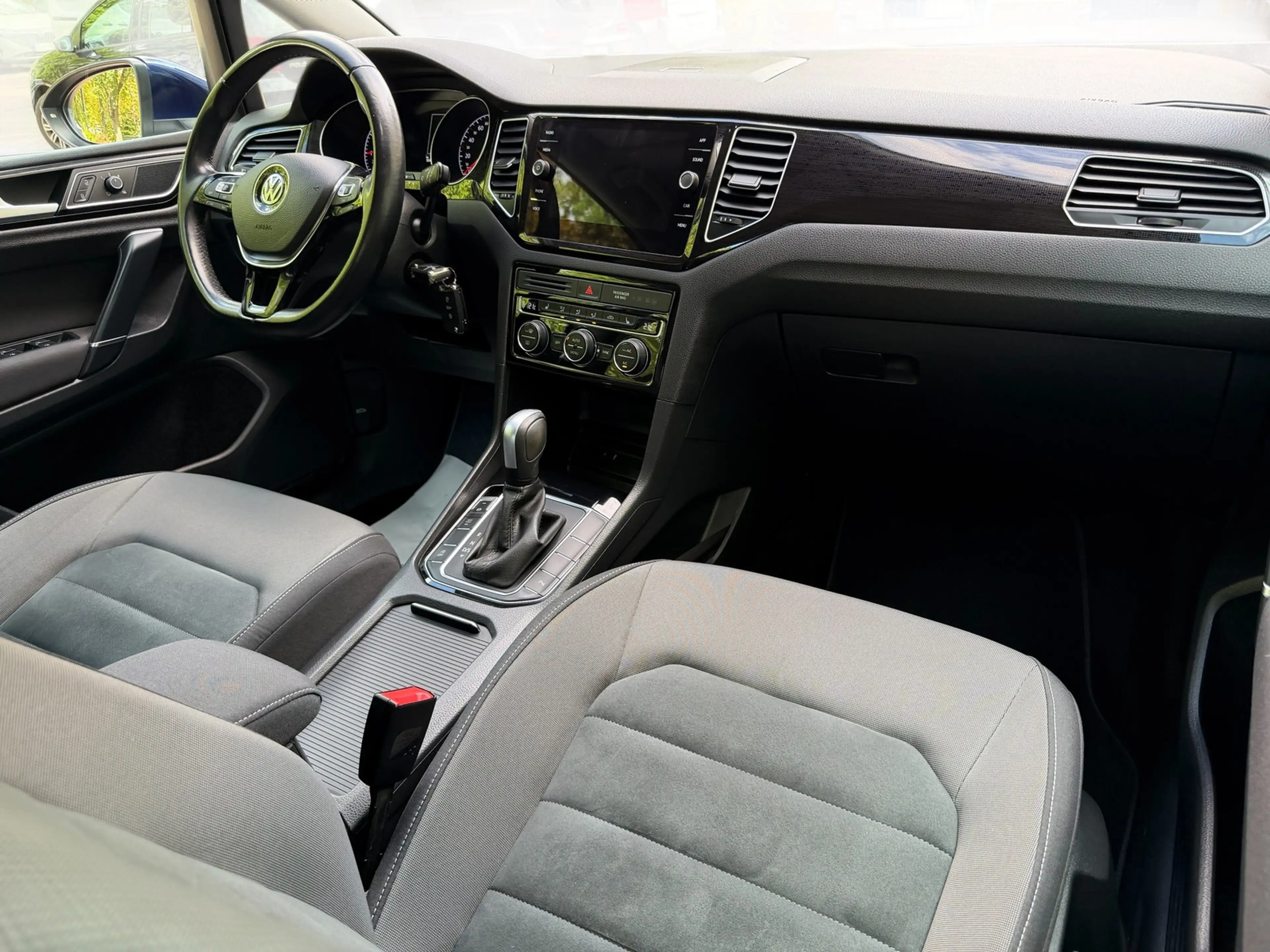 Volkswagen Golf Sportsvan VII Highline Automatik*1.Hand*LED — photo 12