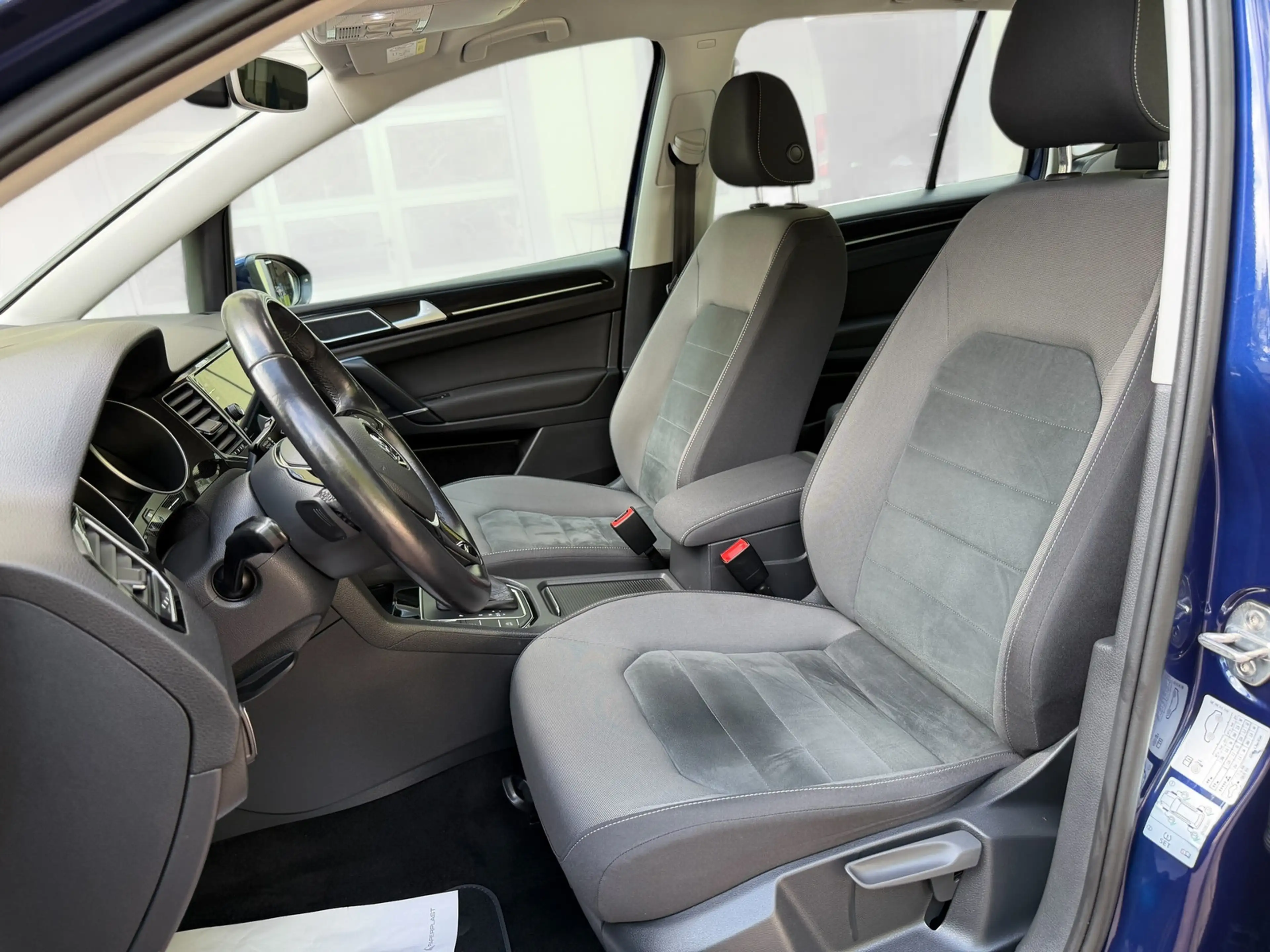 Volkswagen Golf Sportsvan VII Highline Automatik*1.Hand*LED — photo 2