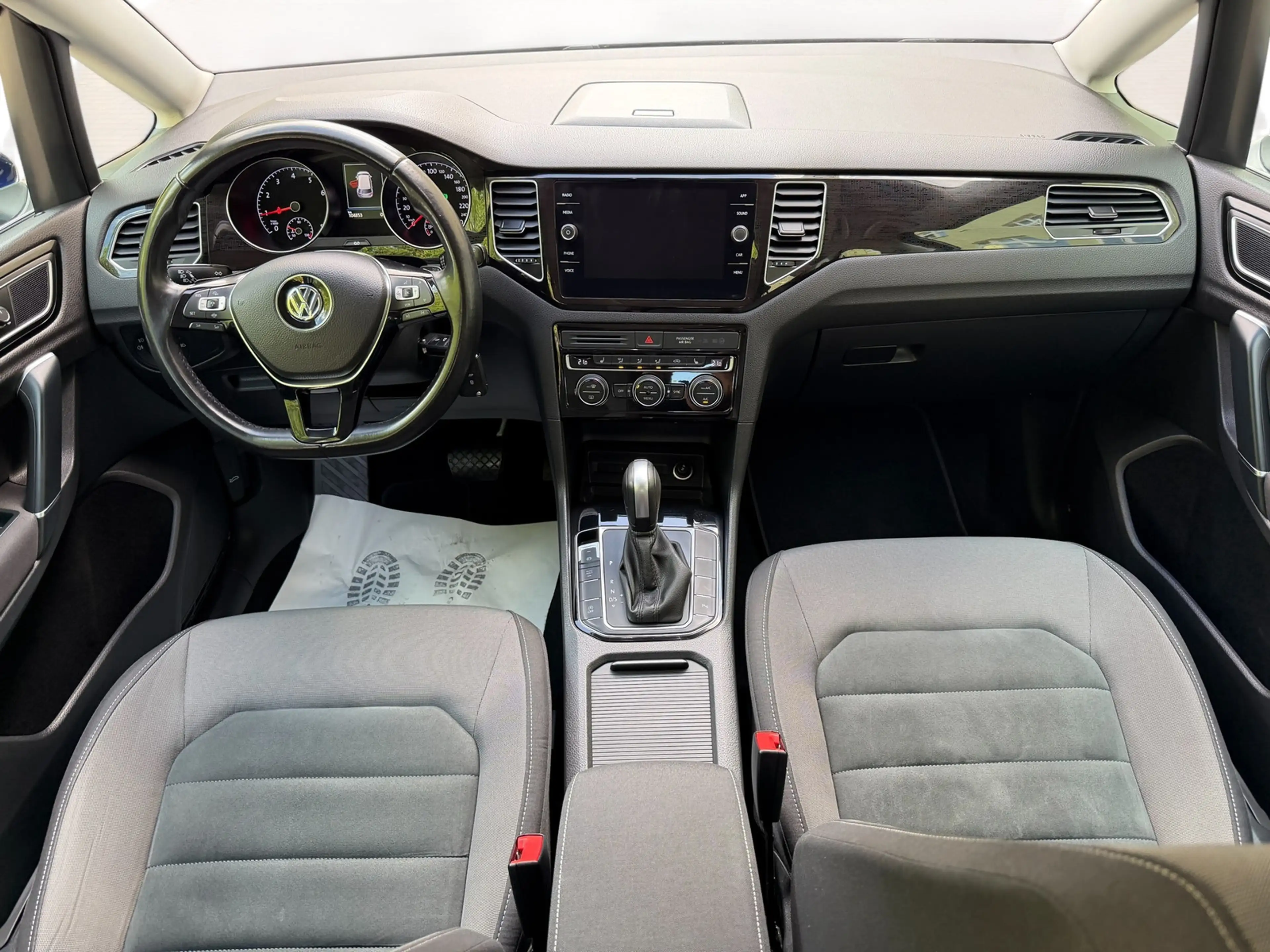Volkswagen Golf Sportsvan VII Highline Automatik*1.Hand*LED — photo 11