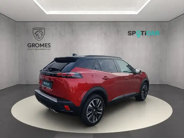 Peugeot 2008 view 3