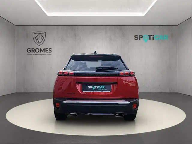 Peugeot 2008 view 4