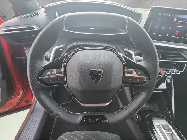 Peugeot 2008 view 10