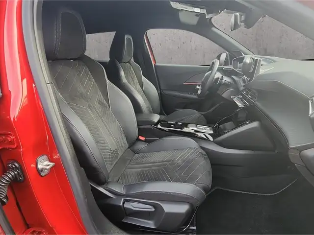 Peugeot 2008 view 13