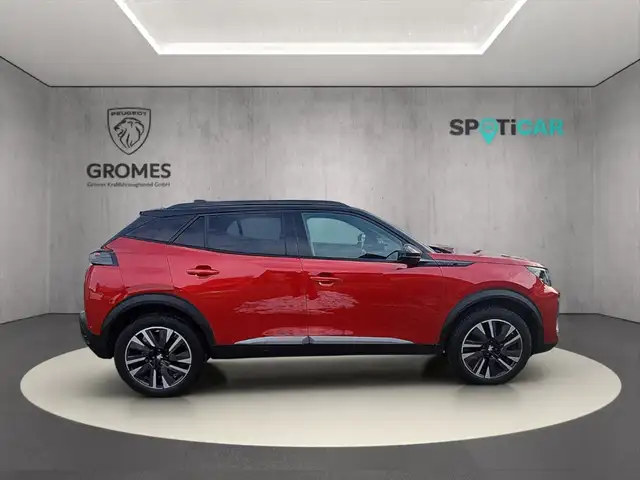 Peugeot 2008 view 2