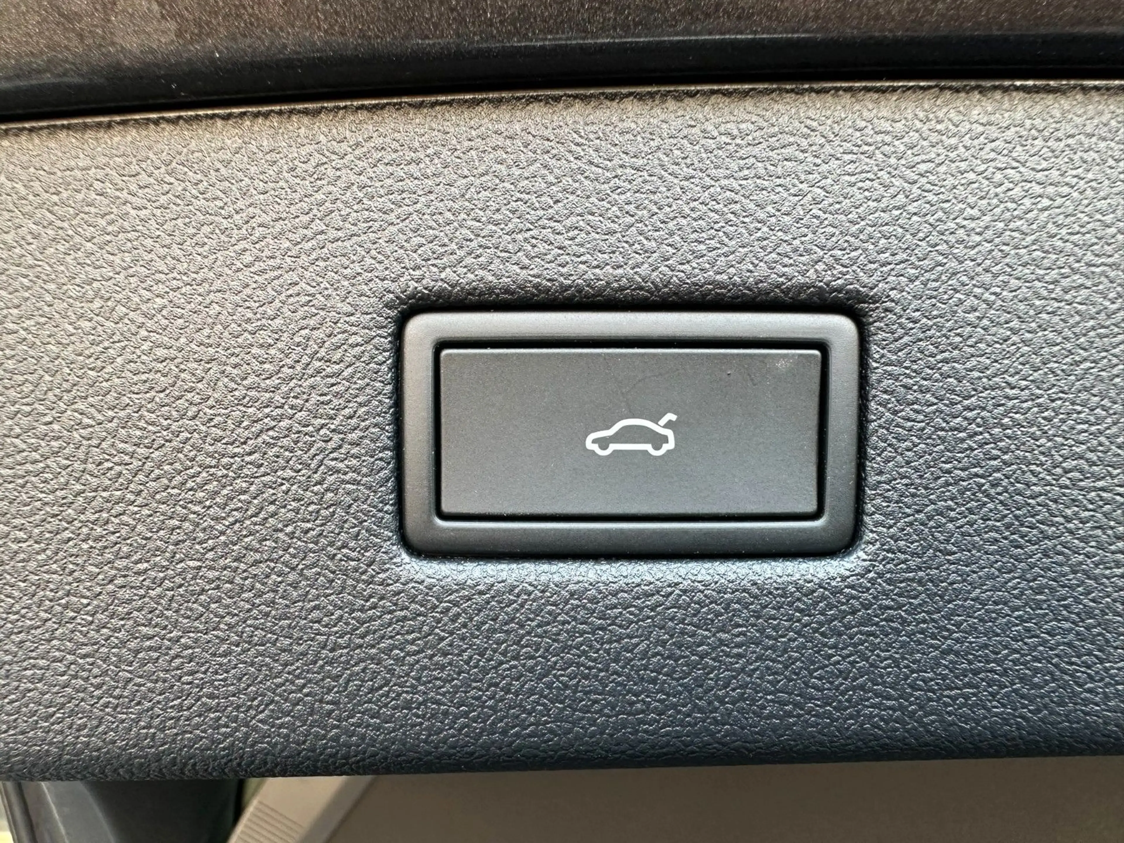 Ford Capri 250 kW Dual-Motor AWD Premium — photo 12