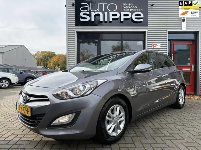 Hyundai i30 1.6 GDI i-Motion Plus -5DRS.-CLIMA-CRUISECONTROL-N