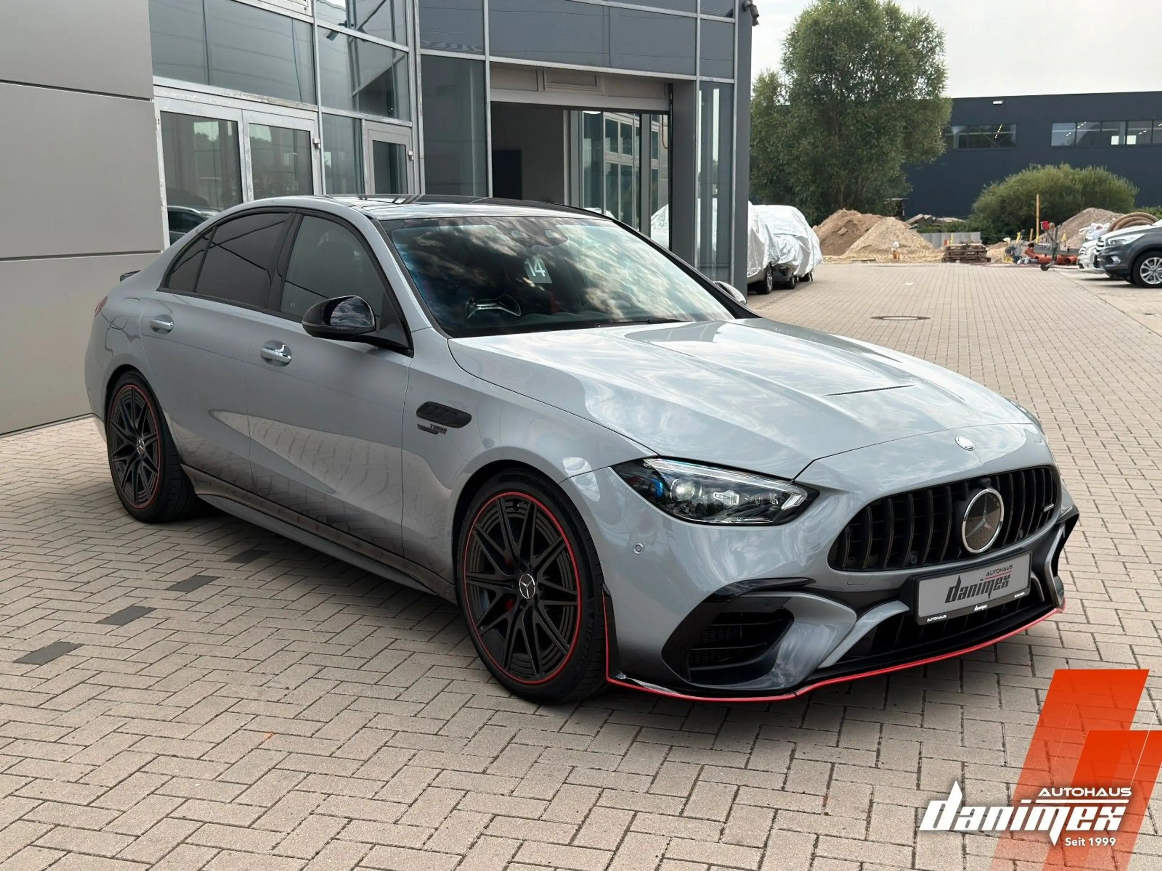 Mercedes-Benz C 63 AMG F1 Edition S E Perf. 4Matic+ Pano AHK HUD Carbon — photo 3