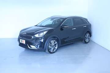 1.6 HEV GDI Style DCT Cerchi in lega da 18"/Kia Navigation System con schermo da 7", retrocamera