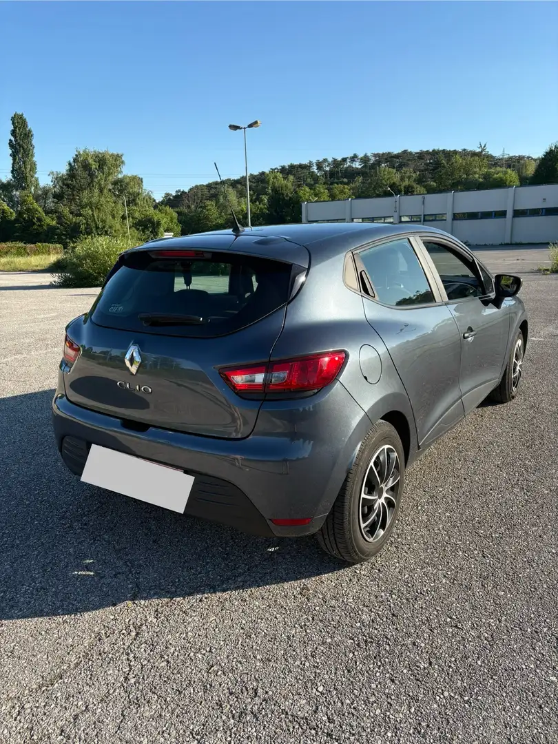 Renault Clio Clio Life TCe 75 Life Grau - 1