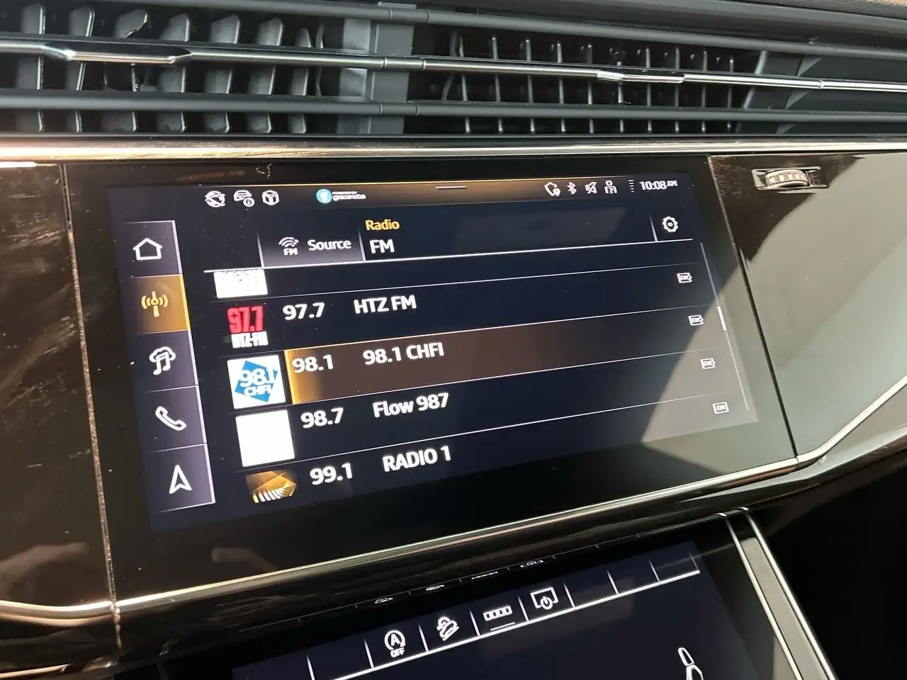 Audi Q8 снимка Audi Q8