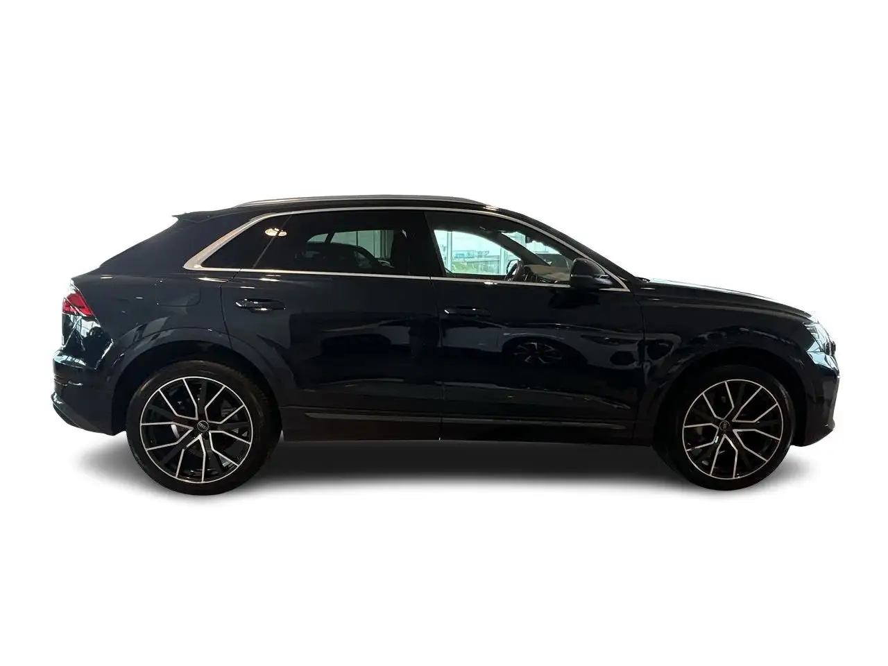 Audi Q8 снимка Audi Q8