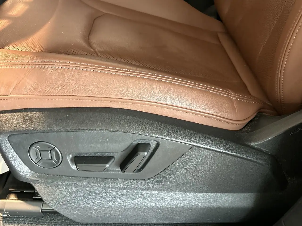Audi Q8 снимка Audi Q8