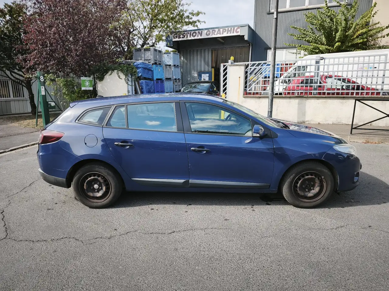 Renault Megane Grandtour — photo 4