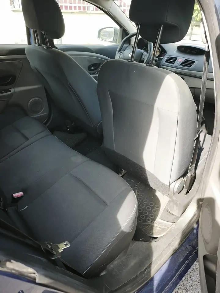 Renault Megane Grandtour — photo 13