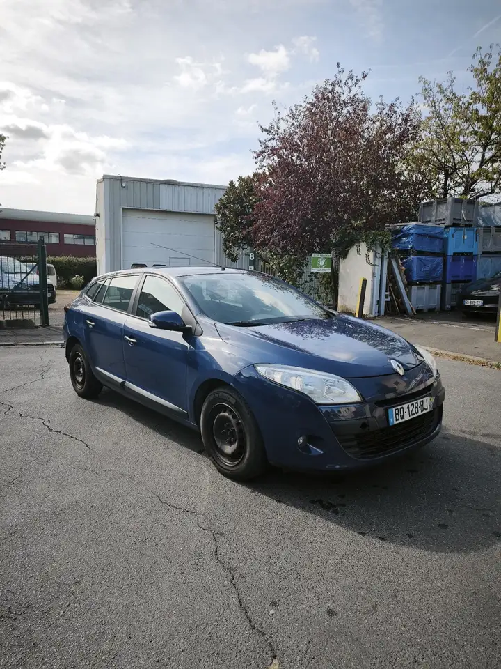 Renault Megane Grandtour — photo 3