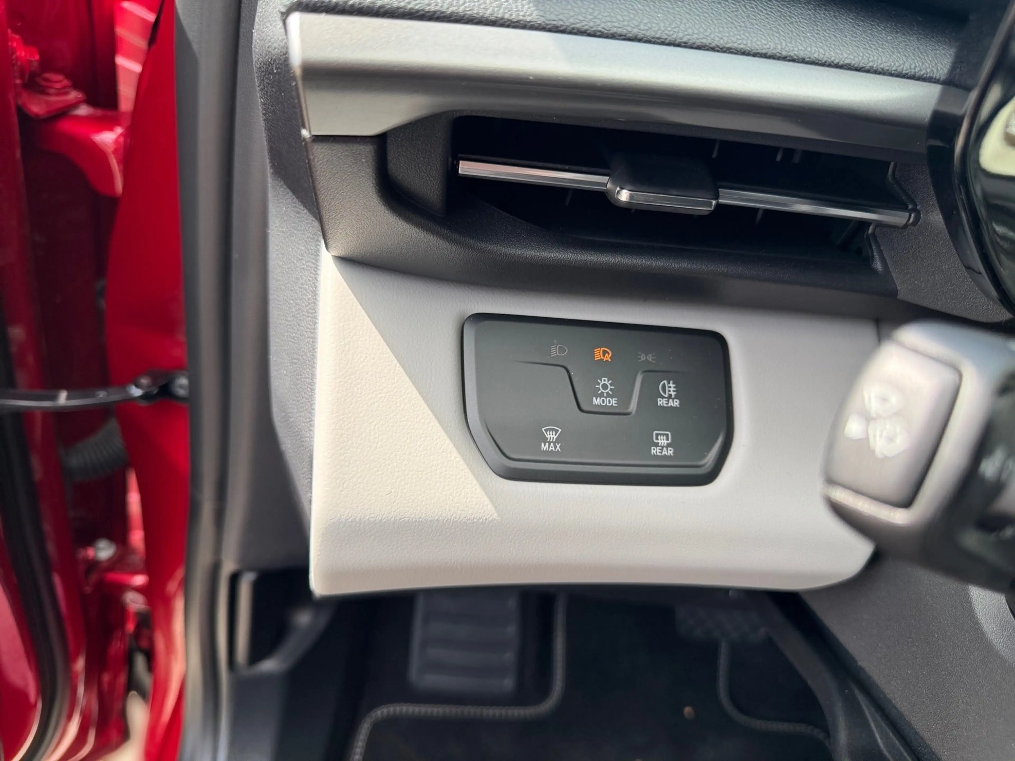 Ford Explorer Elektromotor mit Extended Range RWD 77kWh Explorer — photo 14