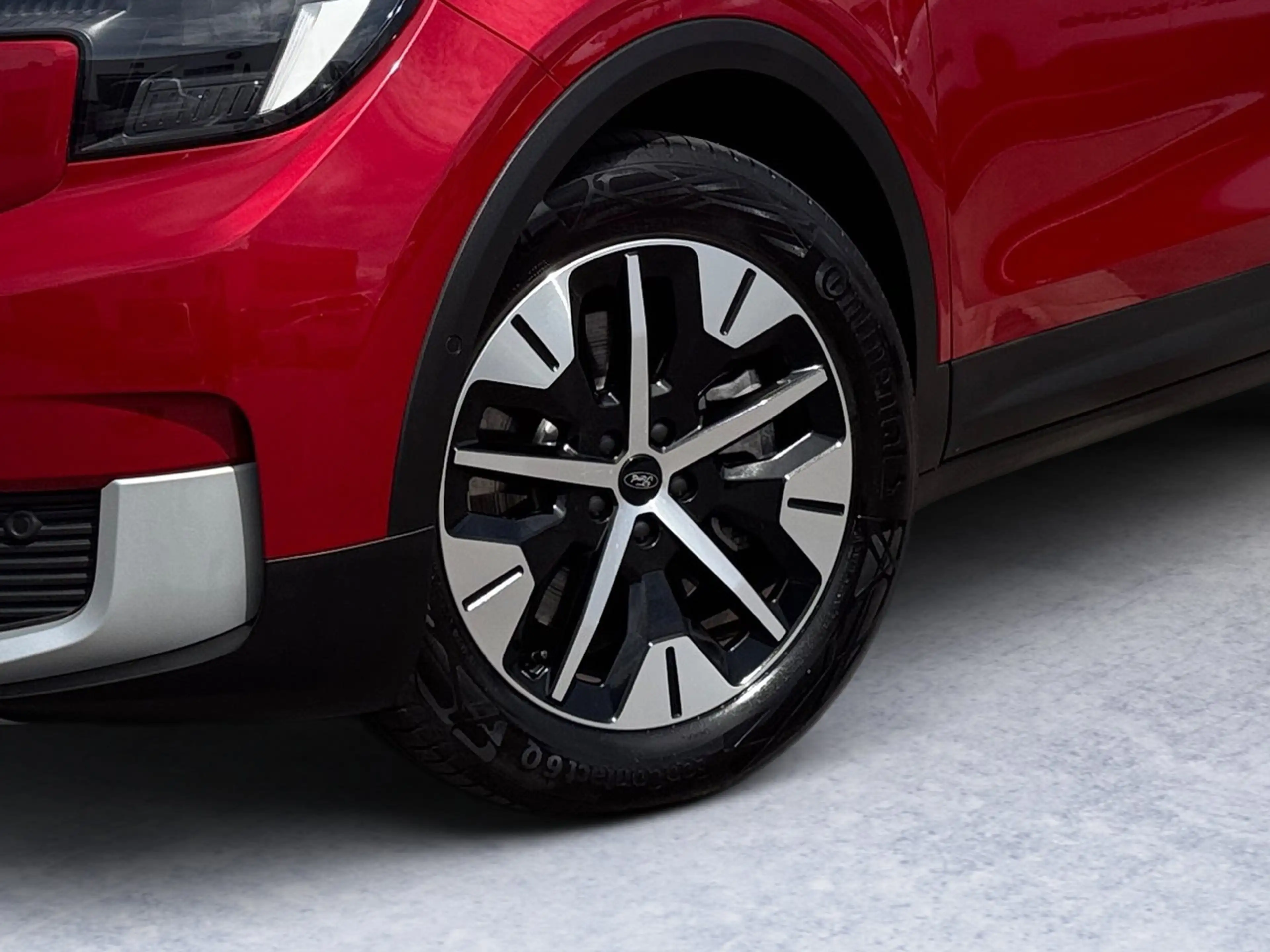 Ford Explorer Elektromotor mit Extended Range RWD 77kWh Explorer — photo 7