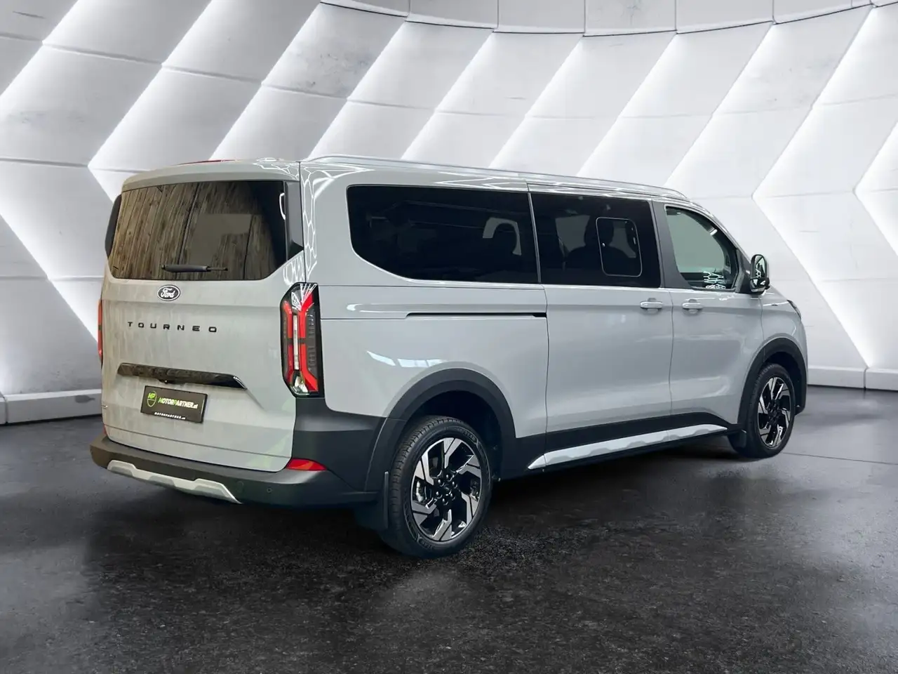 Ford Tourneo Custom 2026 — фото 6