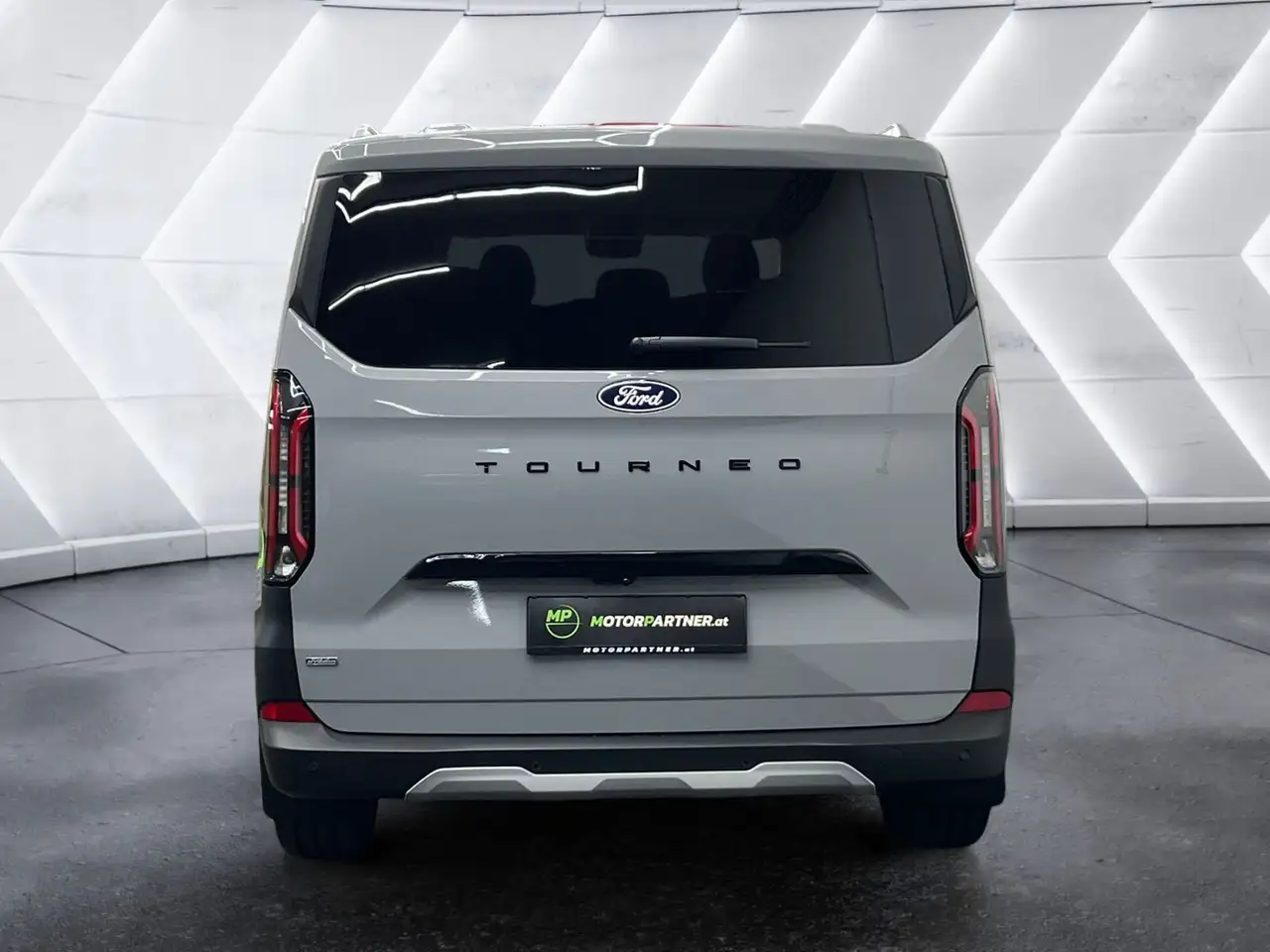Ford Tourneo Custom 2026