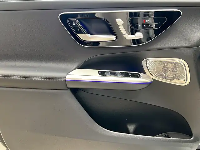 Mercedes-Benz GLC 200 view 13