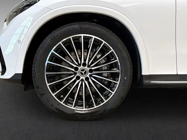 Mercedes-Benz GLC 200 view 7