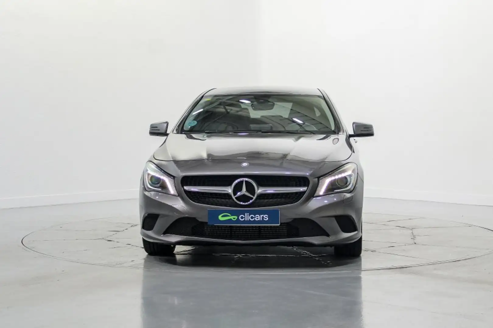Mercedes-Benz CLA 200 200d Urban 7G-DCT Šedá - 2