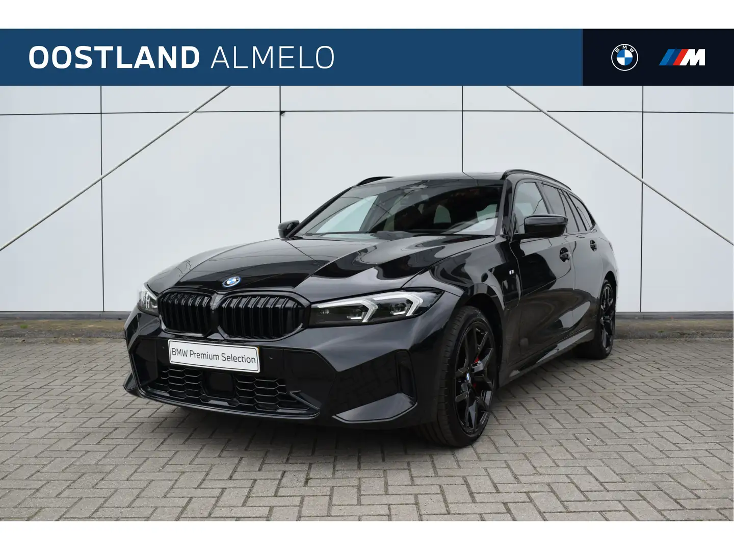BMW 330 3 Serie Touring 330e xDrive M Sport Automaat / Pan Zwart - 1